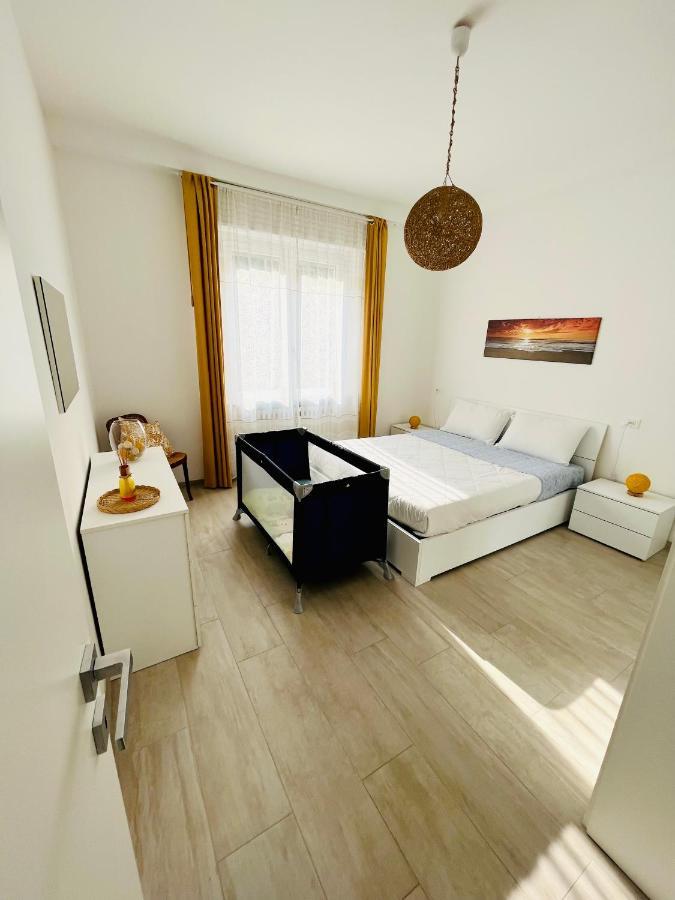 Marina Centro Harbor Apartment Rimini Exterior foto